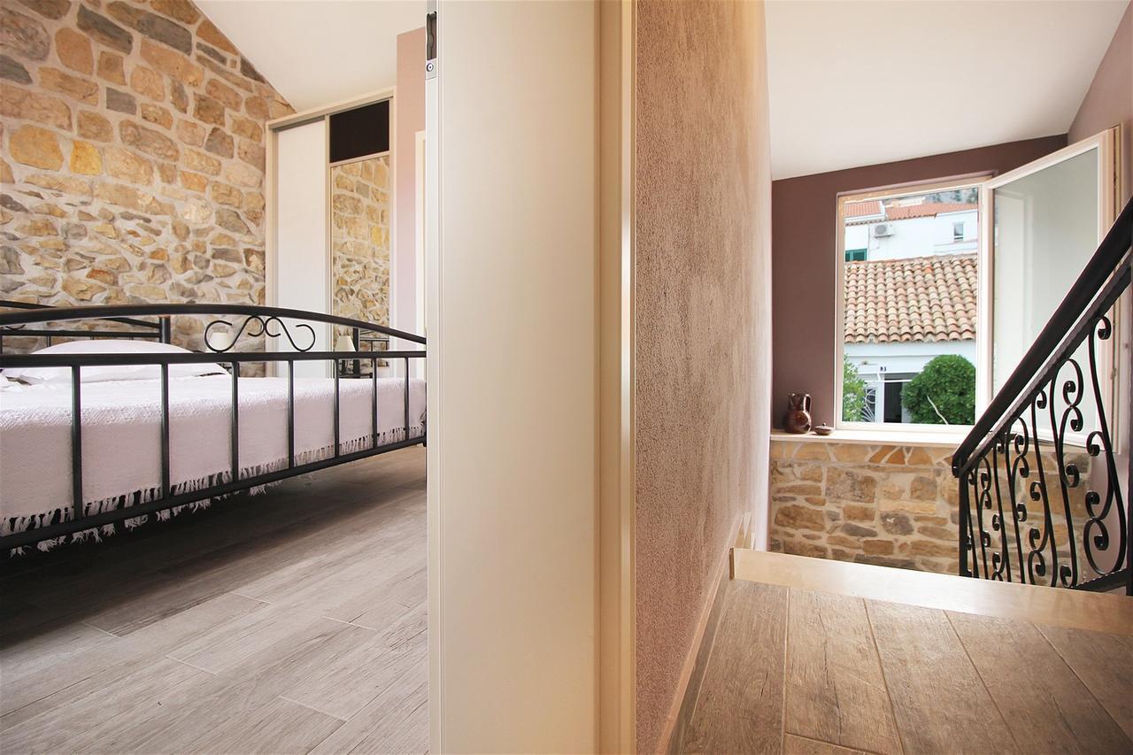 Villa Filipetti With Heated Pool Makarska Exterior photo