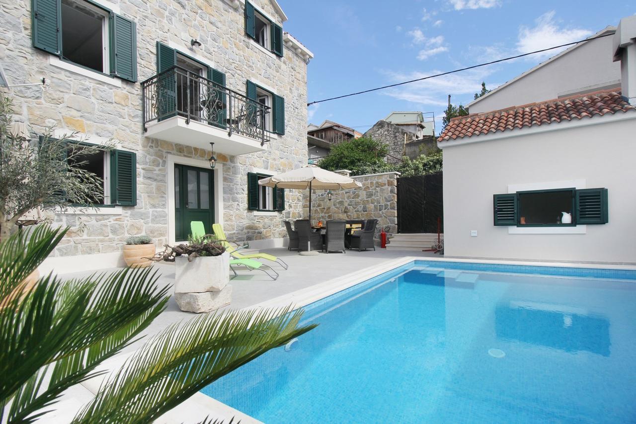 Villa Filipetti With Heated Pool Makarska Exterior photo