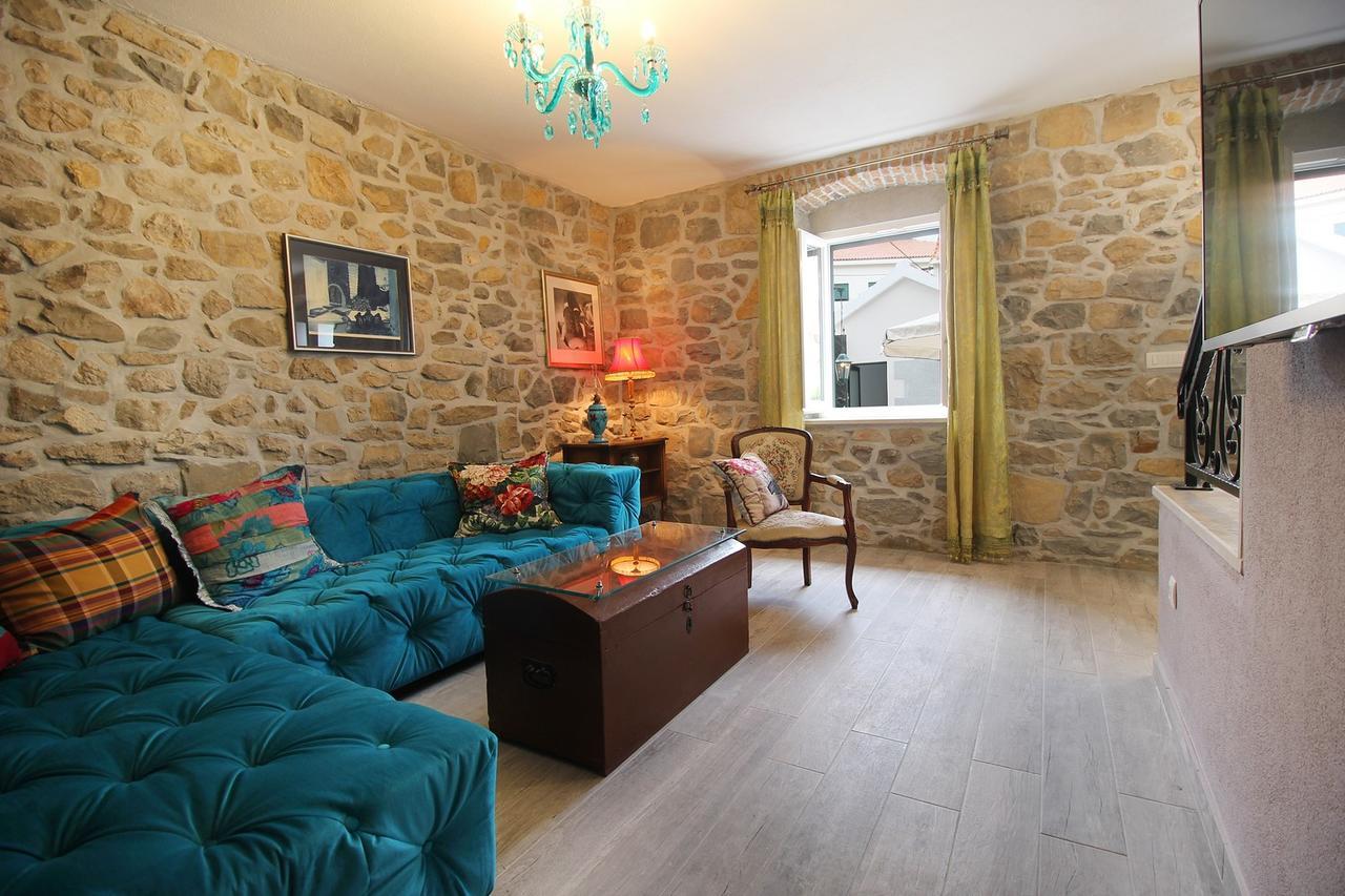 Villa Filipetti With Heated Pool Makarska Exterior photo