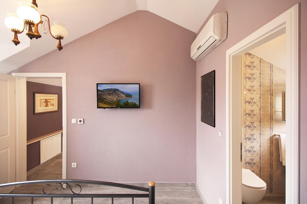 Villa Filipetti With Heated Pool Makarska Exterior photo
